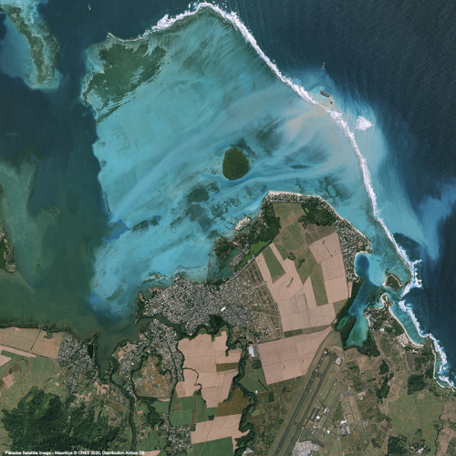 Pléiades - Mauritius oil spill