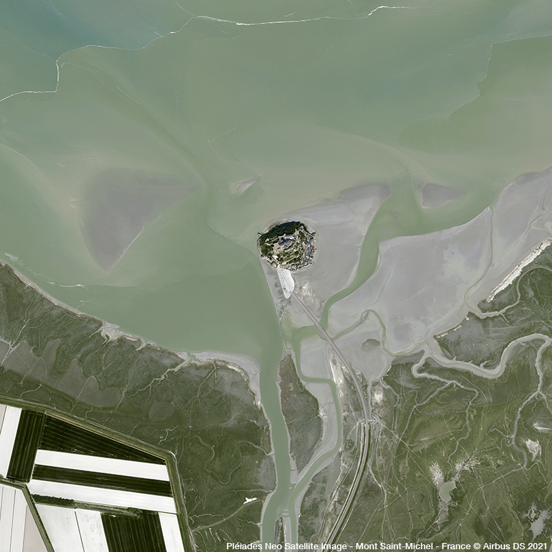Pléiades Neo - Mont St Michel - France