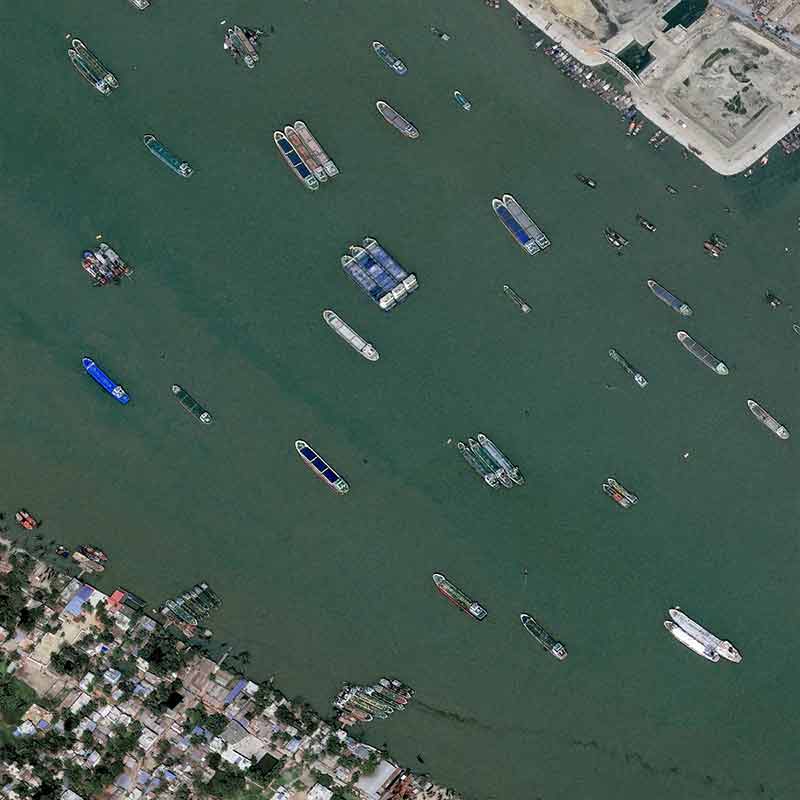 World Maritime Day: Spotlight on Chittagong port, Bangladesh seen by Pléiades Neo 30cm resolution